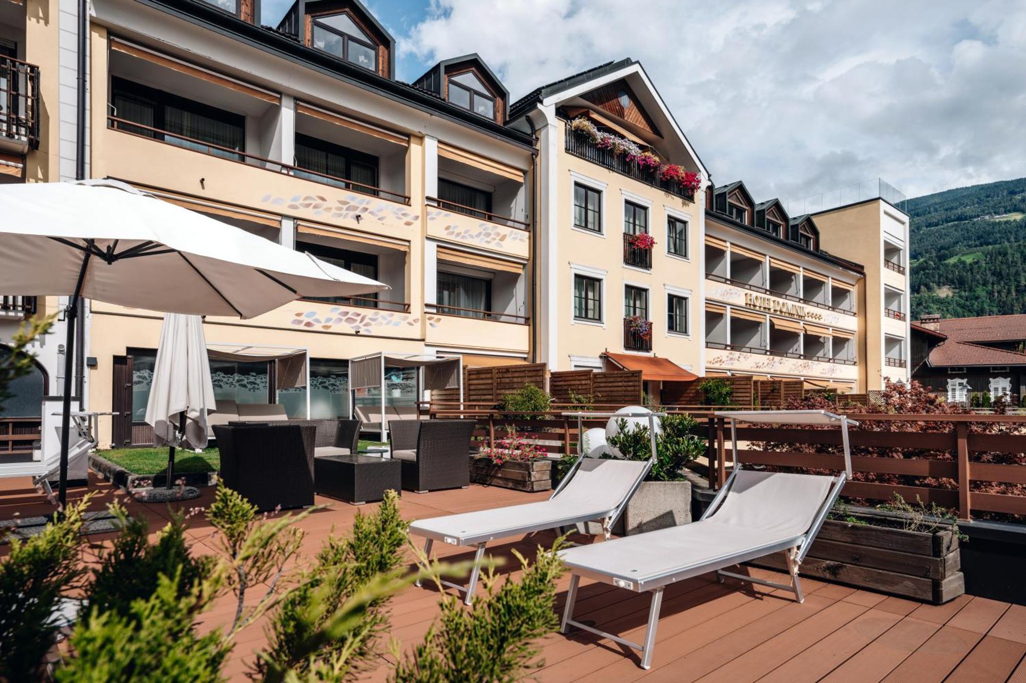 Dominik Alpine City Wellness Hotel - Adults Only Брессаноне Экстерьер фото