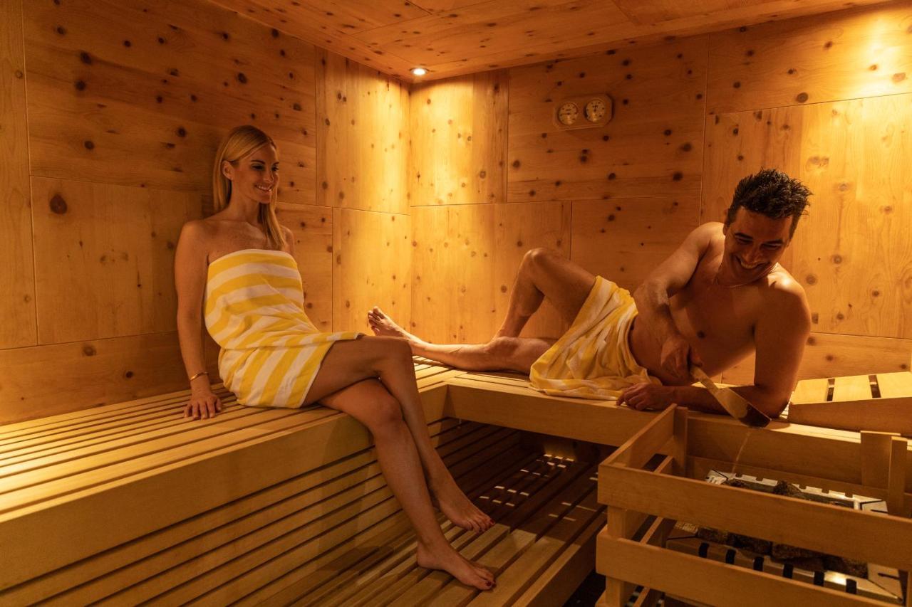 Dominik Alpine City Wellness Hotel - Adults Only Брессаноне Экстерьер фото